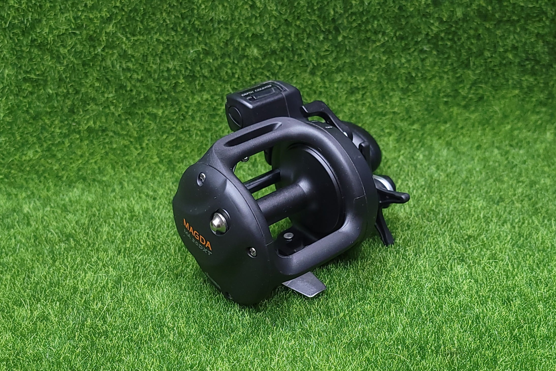 Okuma Magda Star Drag Levelwind Line Counter Reel
