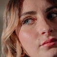 thumbnail image 3 of Barra de color para labios y mejillas Blondesister 2 en 1, color rosey beige, 3,5 g, 3 of 9