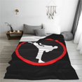 thumbnail image 4 of Manta de artes marciales de karate, suave y cálida manta de franela para dormitorio, sala de estar, dormitorio durante toda la temporada, 4 of 5