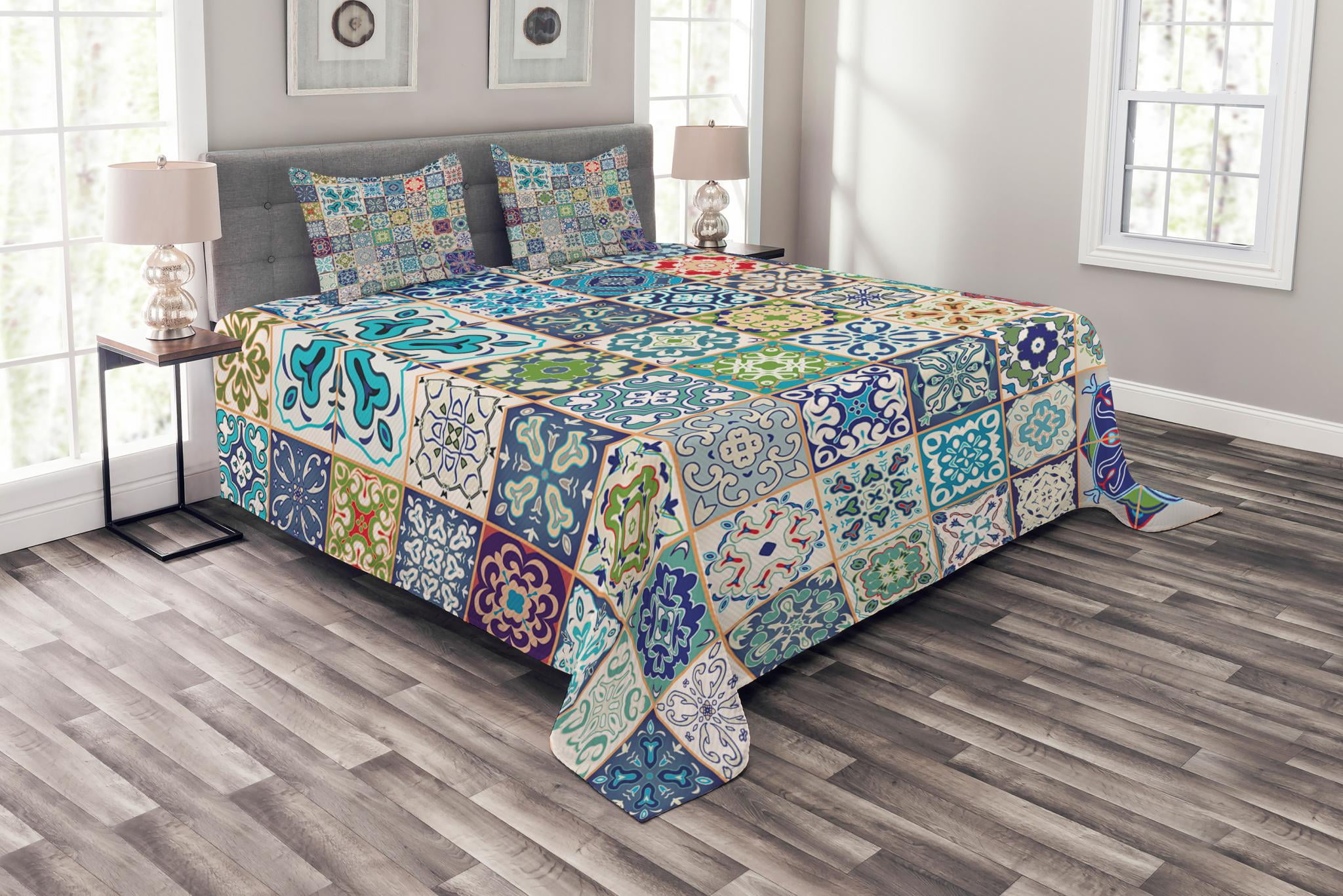 Moroccan Bedspread Set Queen Size, Floral Patchwork Design with