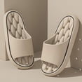 thumbnail image 3 of Zapatillas de plataforma gruesa para mujer, chanclas antideslizantes de dibujos animados de rana, sandalias de playa para interiores y exteriores, Verano, 3 of 7