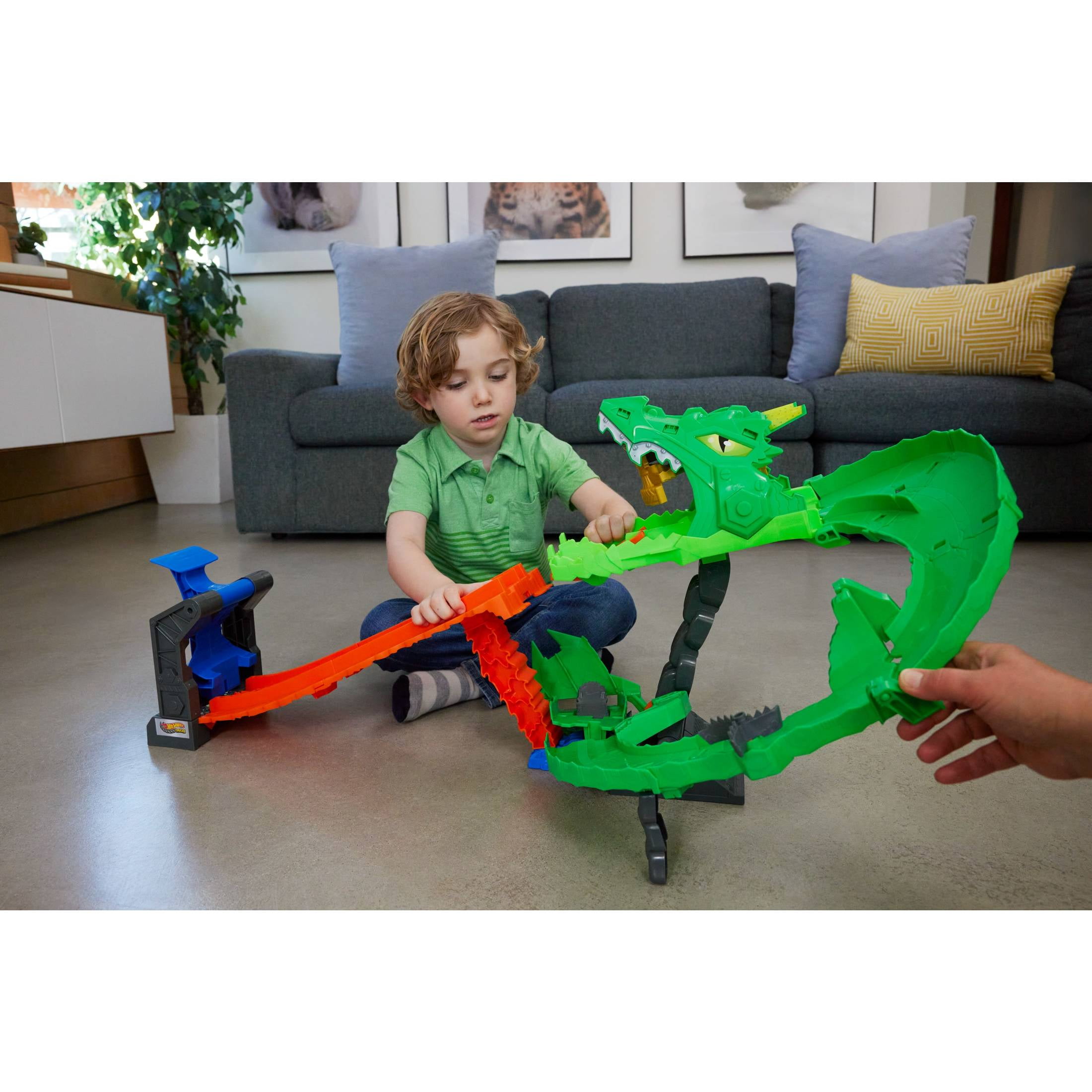 Hot Wheels Monster Trucks Sharks vs. Dinos Dragon Destruction Playset & 2 Toy Trucks