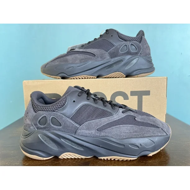 Ad-id-as Yeezy Boost 700 Utility Black Men's Size 7.5/Women’s Size 8.5 FV5304