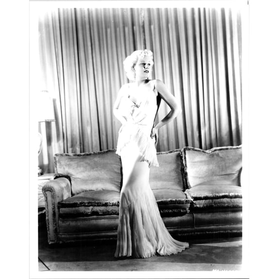 jean Harlow exudes glamour classic Hollywood portrait 8x10 inch photo