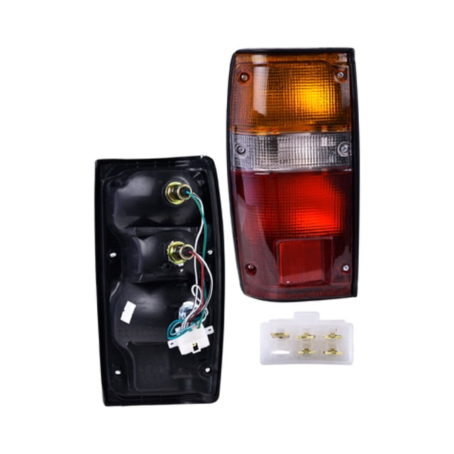 Calavera Pickup 1984 A 1988 Toyota DEPO Izq Filo Negro
