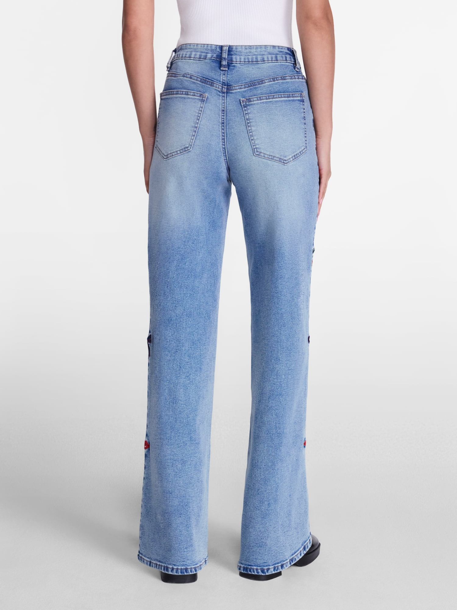 Madden NYC Women’s Ultra 90's Jeans with Icon Embroidery, 32'' Inseam, Sizes 00-18
