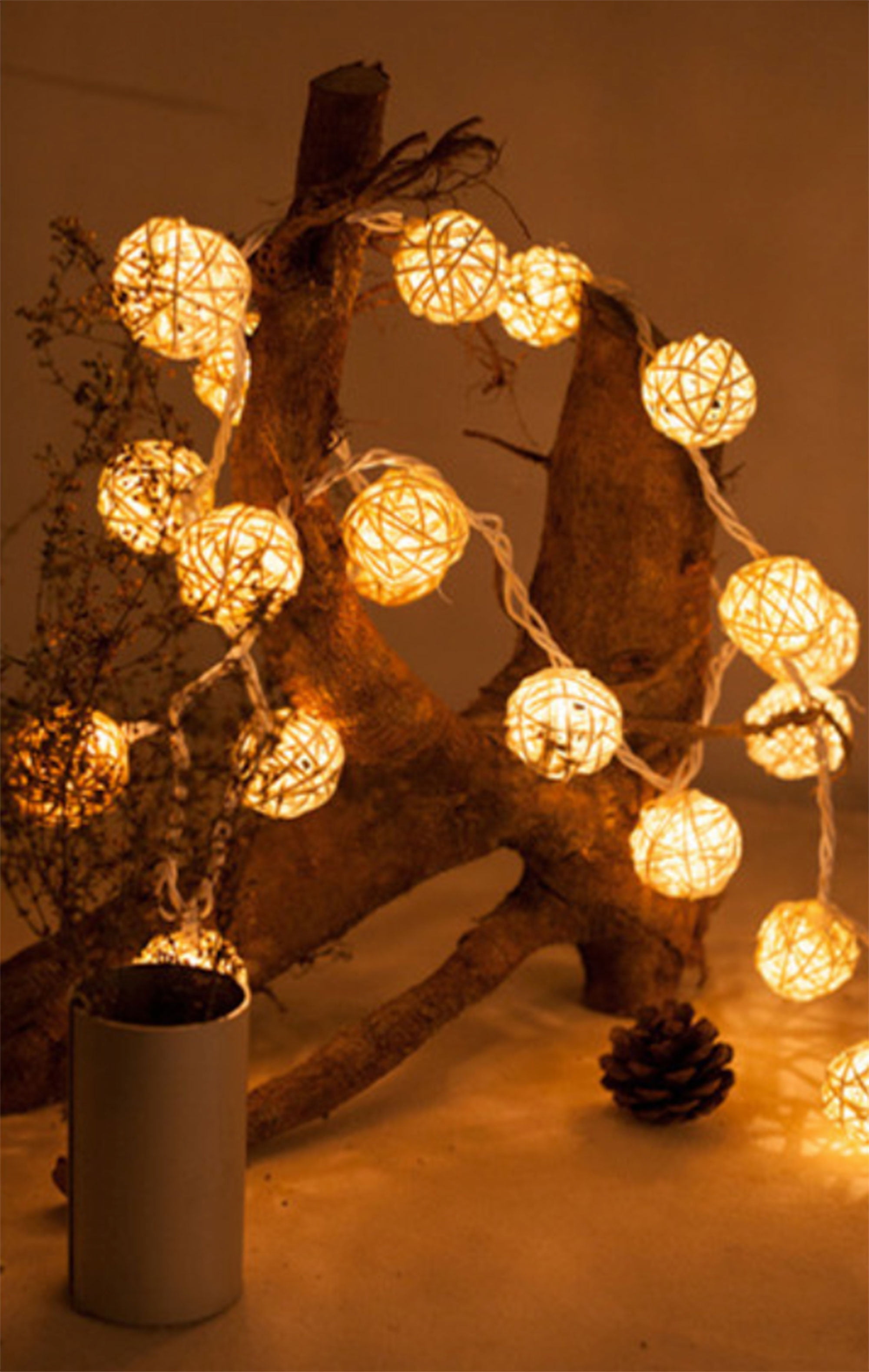 Batteryoperated Rattan ball lights (20 LED light, Run on 2 AA