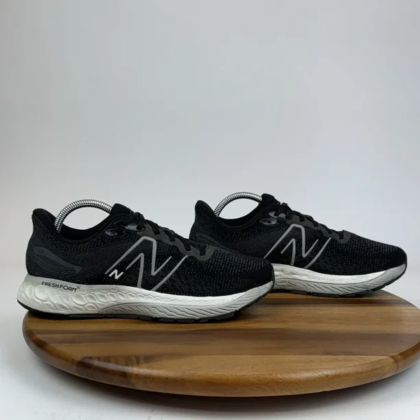 Mens New Balance Fresh Foam 880v12 Black Athletic Running Sneakers Size 8.5 D