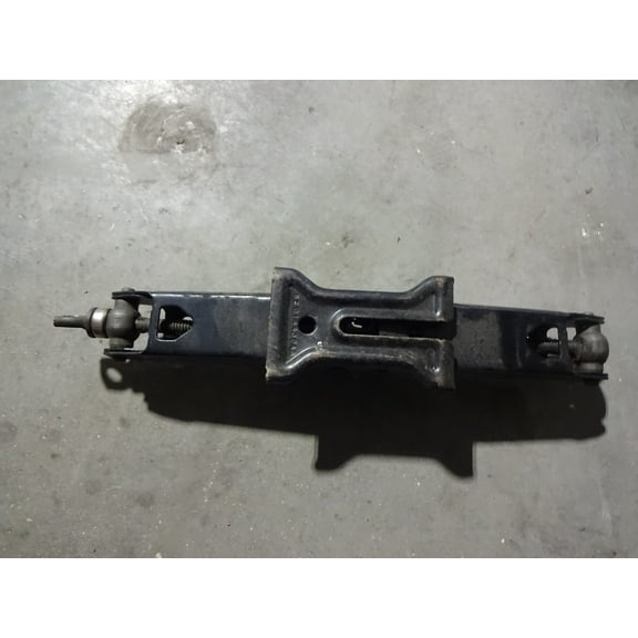 Pre-Owned 2012 Dodge Ram 1500 Black Lifting Tire Jack OEM (Good)