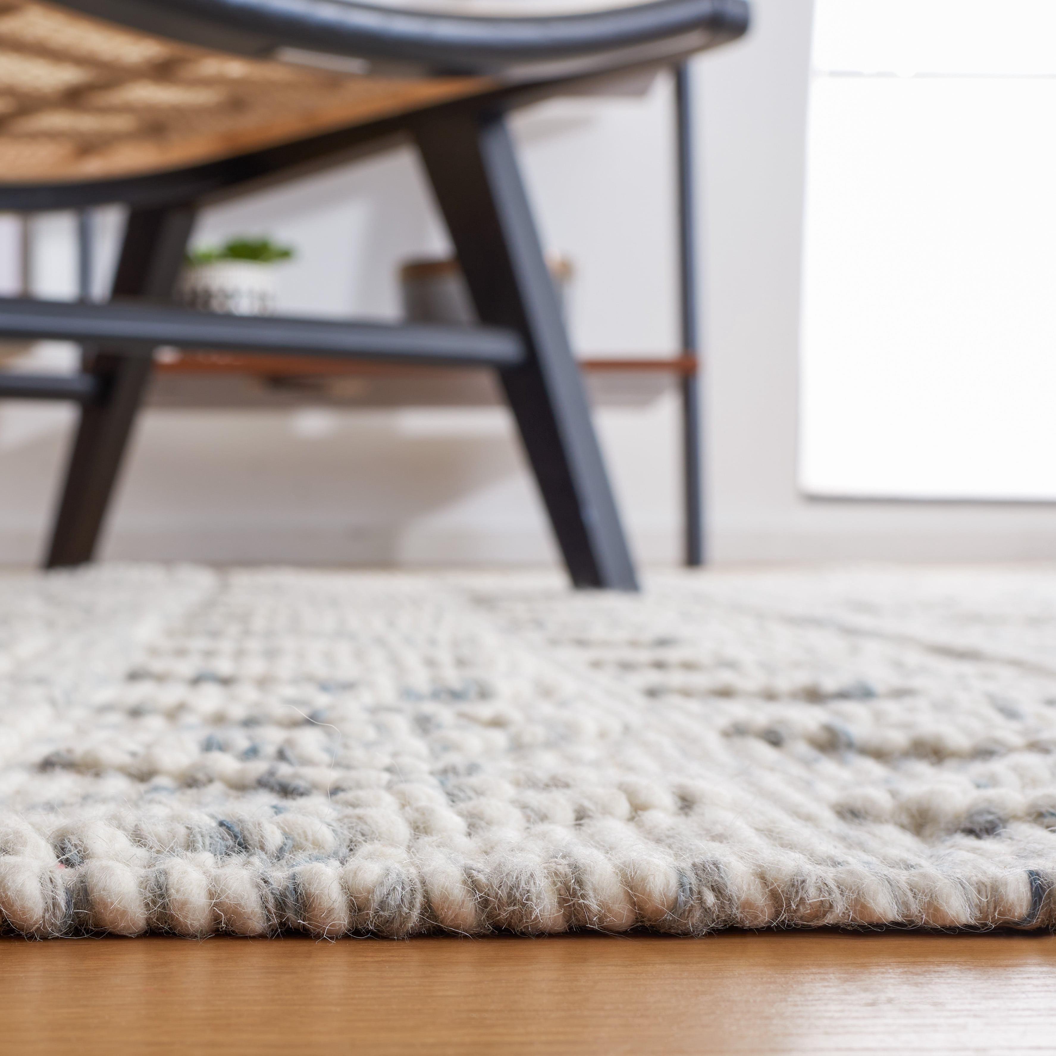 Safavieh Natura Liana Southwestern Runner Rug, Gray/Ivory, 2'3" x 9'