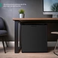 thumbnail image 3 of Refrigerador 1.6 Pies Capacidad 47 Litros Con Congelador 1 Puerta 115V Voltio negro S, 3 of 8