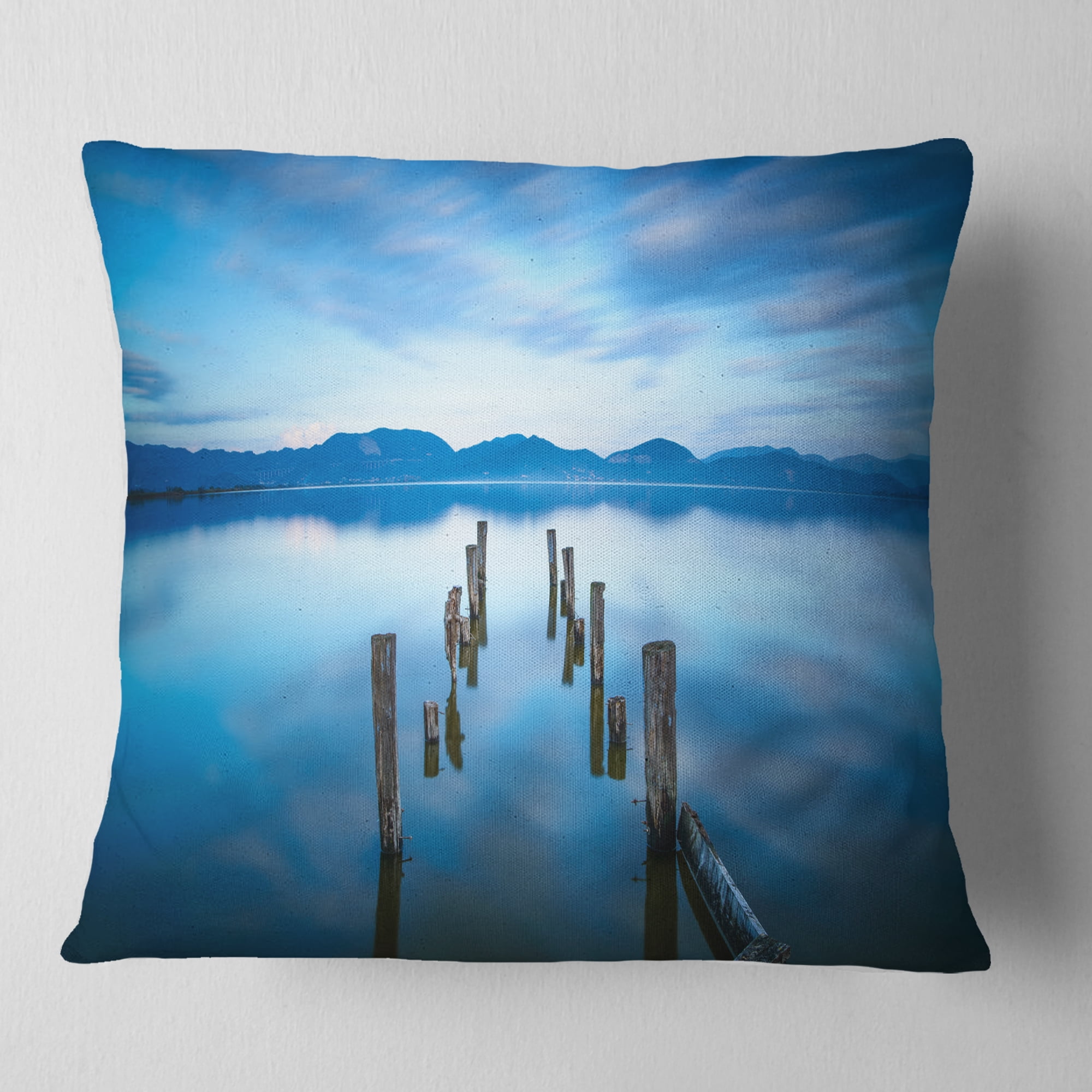 Designart Deep into the Sea Pier - Seascape Throw Pillow - 18x18