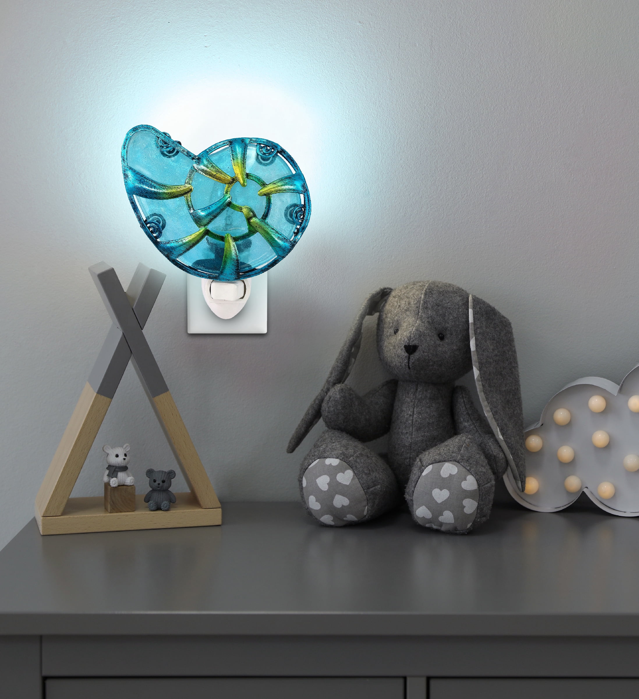 Puzzled Glass Art Blue Sea Shell Night Light - Decorative Night Light Beach Decor for Bedroom, Bathroom, Perfect Seashell Lamp Decorative Room Lights, Elegant Plug In Wall Lamp with On and OFF Switch