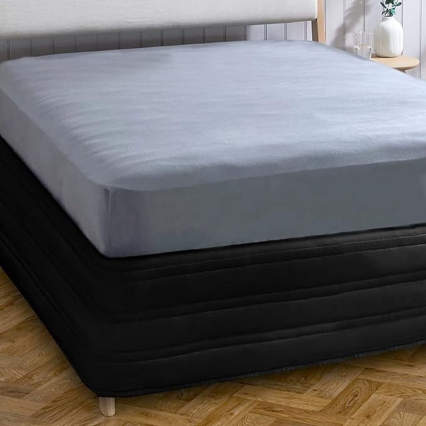 Cotton Blended Quilted Black King Bed Skirt, Ruffle 14" Drop