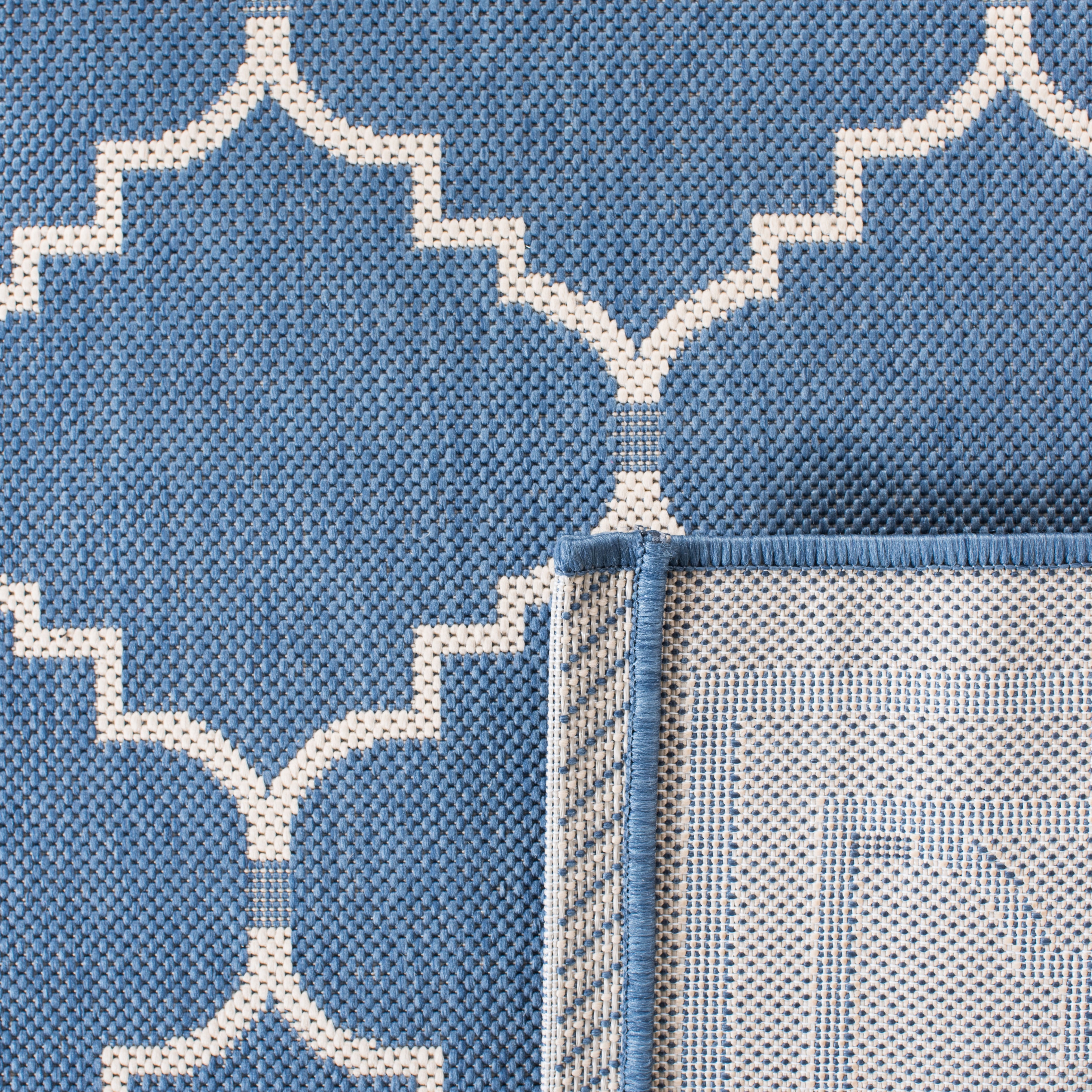 Safavieh Courtyard Amy Geometric Indoor/Outdoor Area Rug, Blue/Beige, 6'7" x 6'7" Square