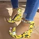 thumbnail image 1 of Sandalias de cuña con estilo floral para mujer - Calzado con correa en el tobillo y plataforma con punta abierta, 1 of 4