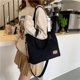thumbnail image 2 of Bolso de mano de pana para mujer Bolso de hombro de invierno Bolso hobo con cremallera y asa superior (negro), 2 of 8