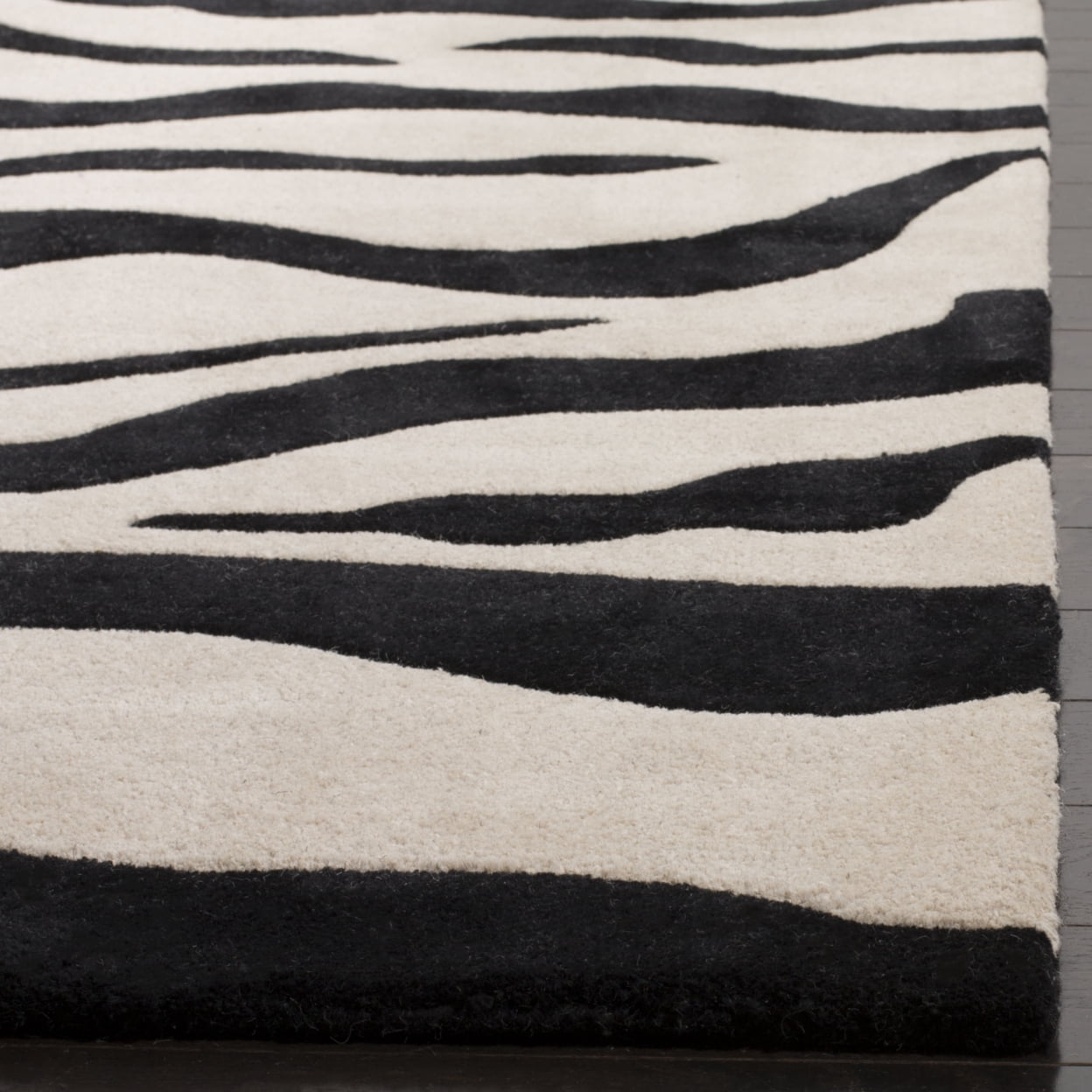 SAFAVIEH Soho Frazier Zebra Striped Wool Area Rug, Beige/Black, 7'6" x 9'6"