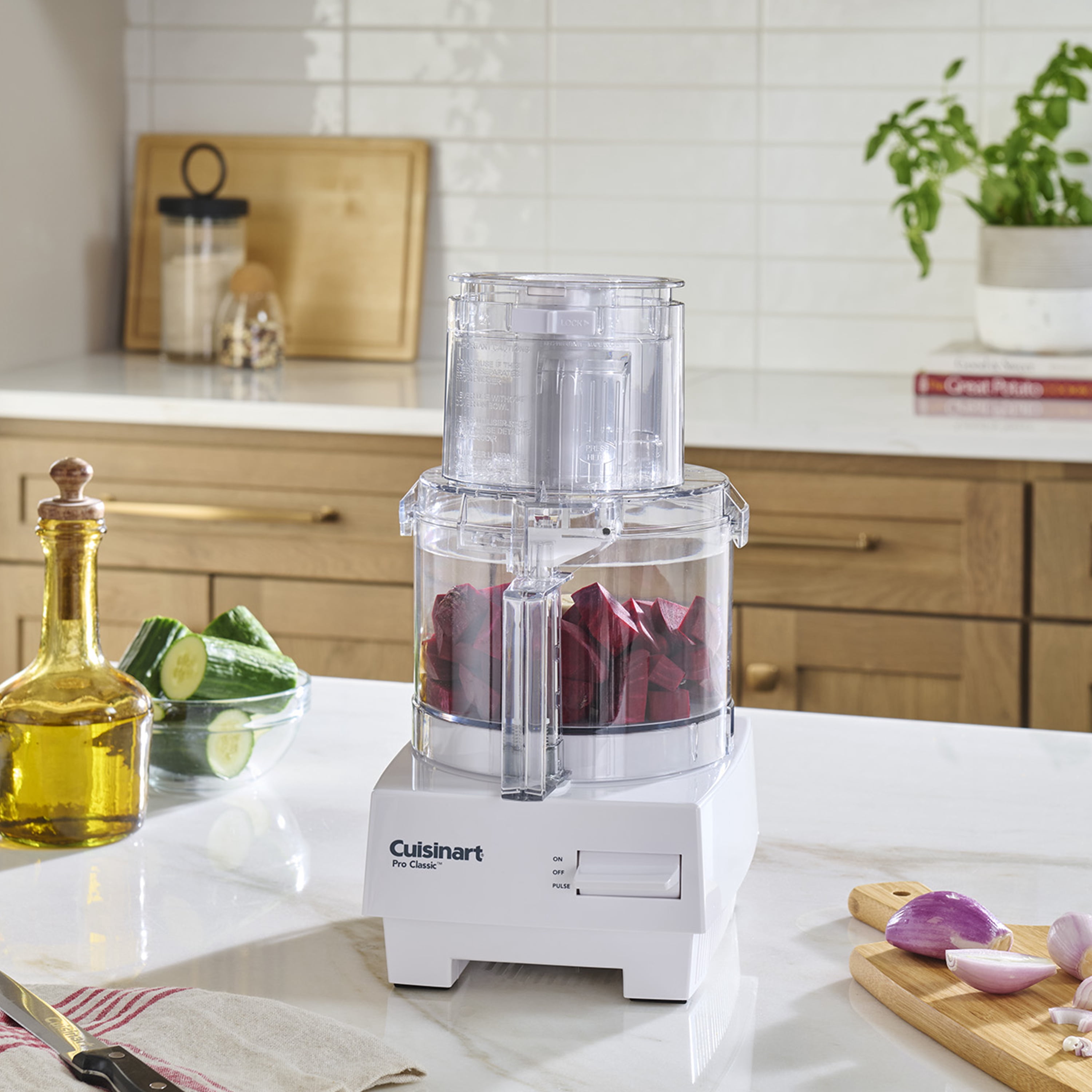 Cuisinart Pro Classic™ 7 Cup Food Processor - Kitchen Cooking Prep