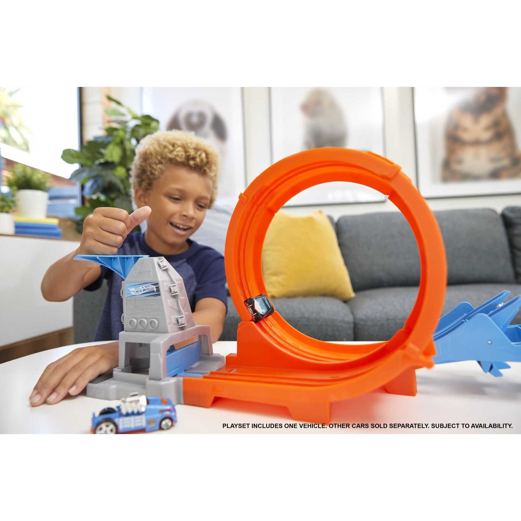 Hot Wheels Loop Stunt Champion Track Set for Kids 4 Years Old & Older