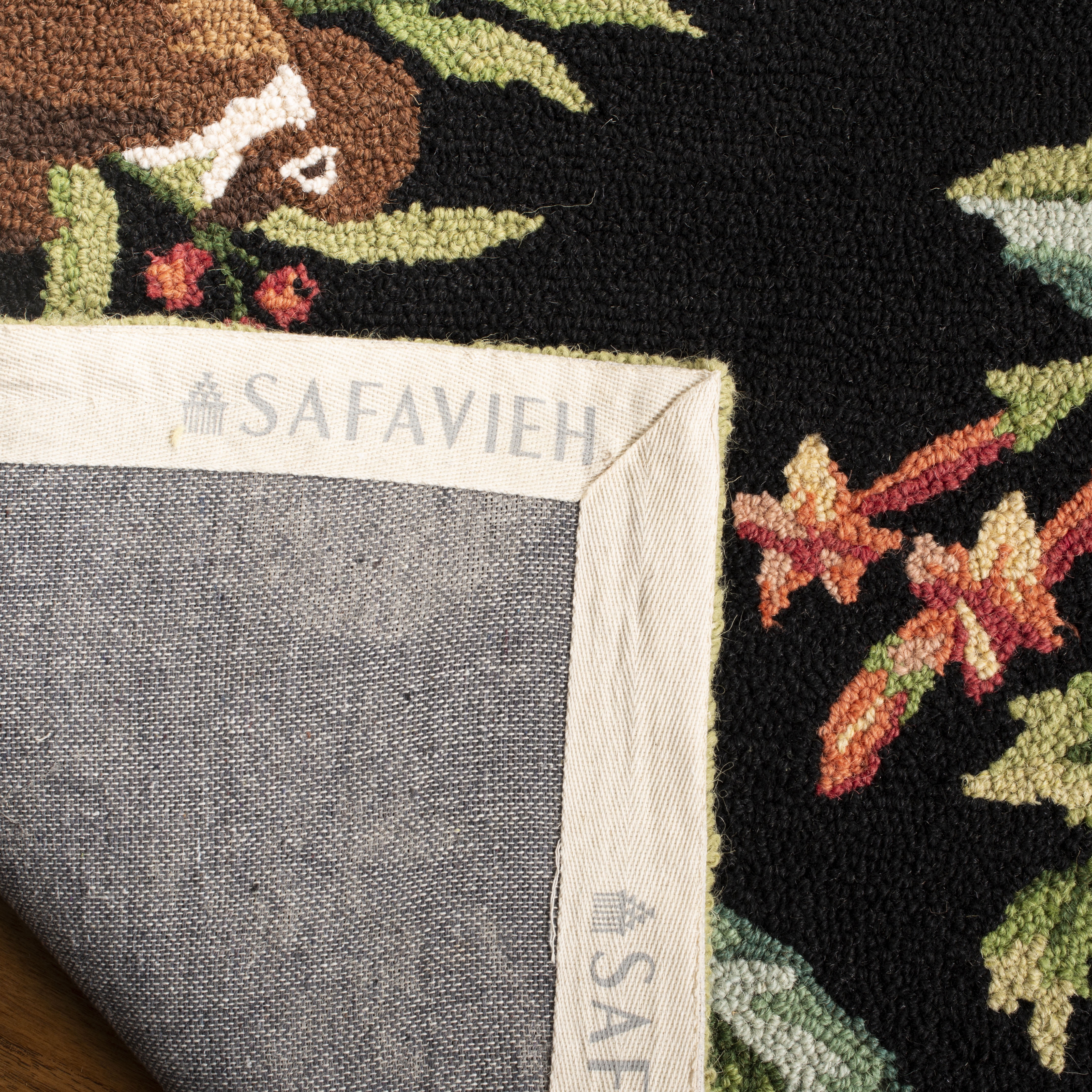 Safavieh Chelsea Deloris Bordered Wool Runner Rug, Black/Green, 2'6" x 6'