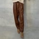 thumbnail image 2 of Pantalones de mujer de cuero sintético con cinturón elástico - Pantalones largos ajustados de color liso con bolsillos, poliéster, S-XXL, 2 of 5