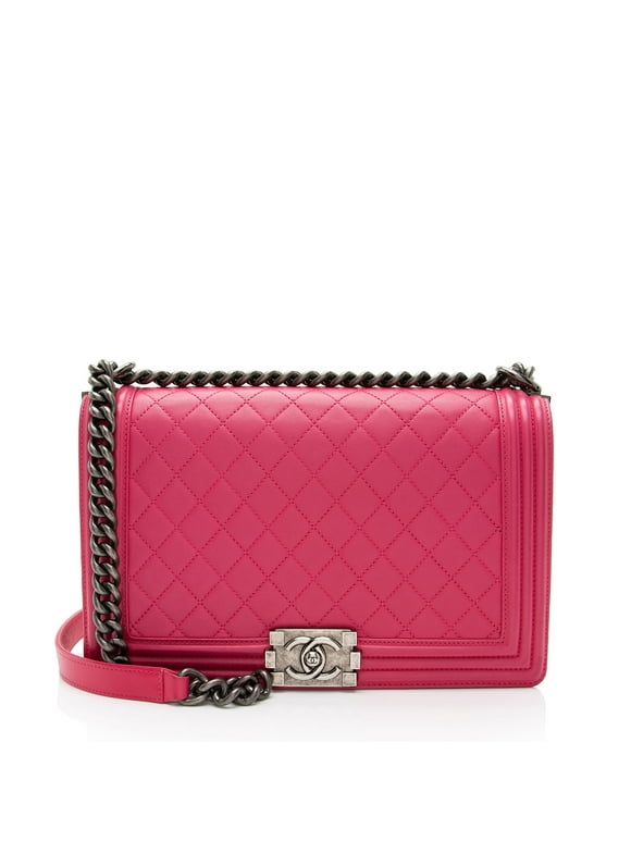 Pre-Owned Chanel Lambskin New Medium Boy Bag