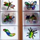 thumbnail image 5 of Kit de 20 atrapasoles de papel con diseño de mariposas, vitrales, libélula, caracol y abeja, con 32 papeles de seda para decoración de ventanas y fiestas., 5 of 8