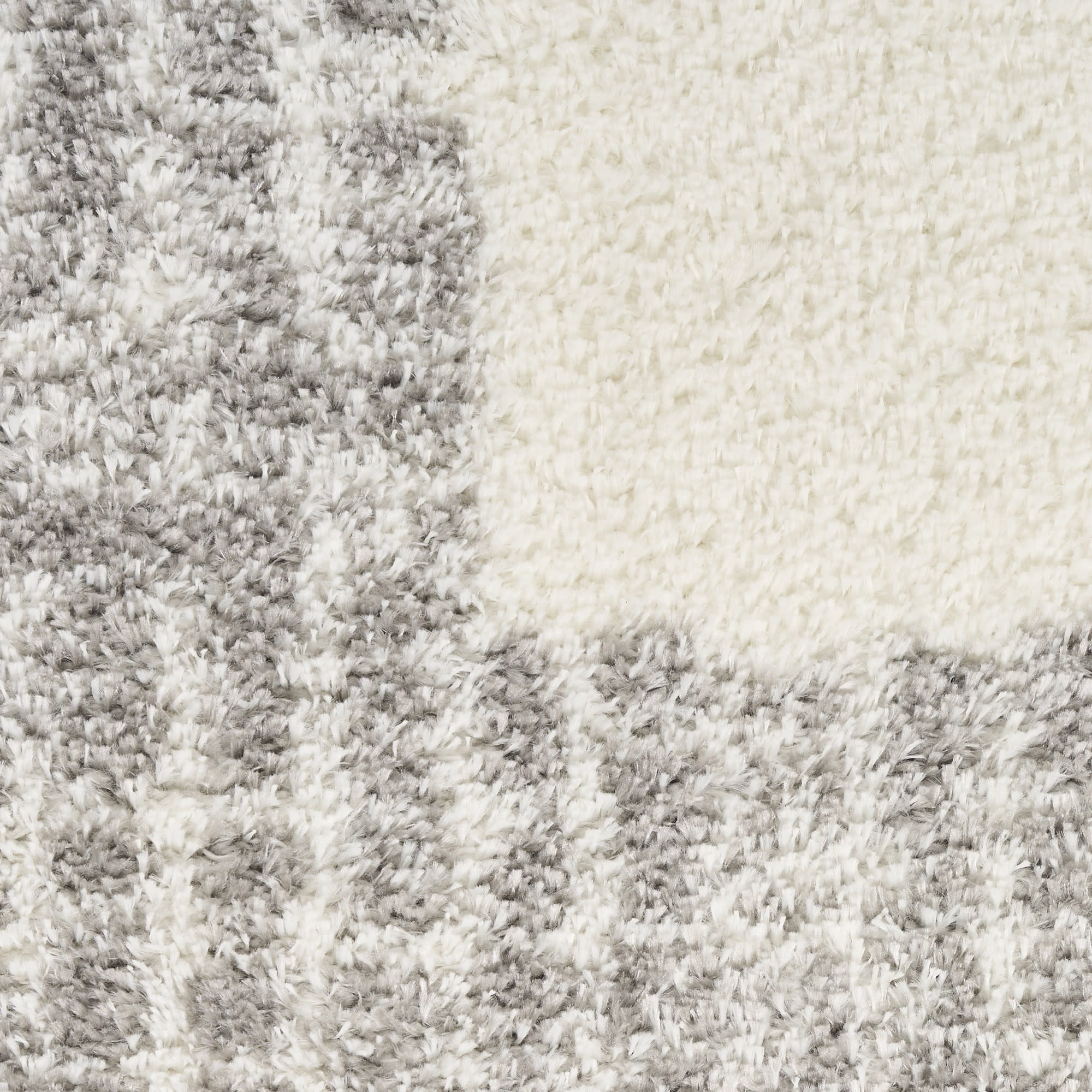 Nourison Pacific Shag 5'3" x 7'3" Ivory Grey Shag Indoor Rug