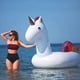 thumbnail image 5 of Flotador inflable para piscina TURNMEON 102 con forma de unicornio gigante para 2 a 4, 5 of 6