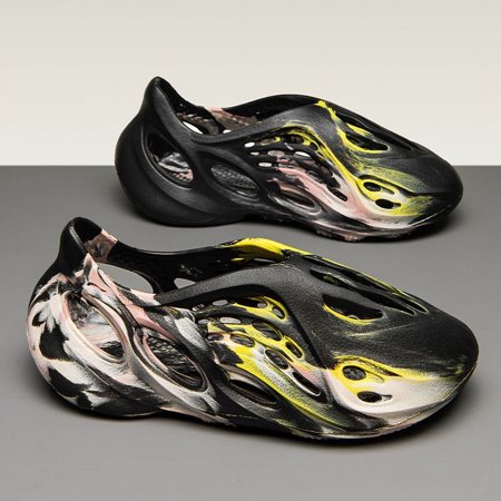 

2024 Latest Hot 1PC White Unisex Garden Clogs Shoes Classic Clogs- Summer Sandals for Men and Women