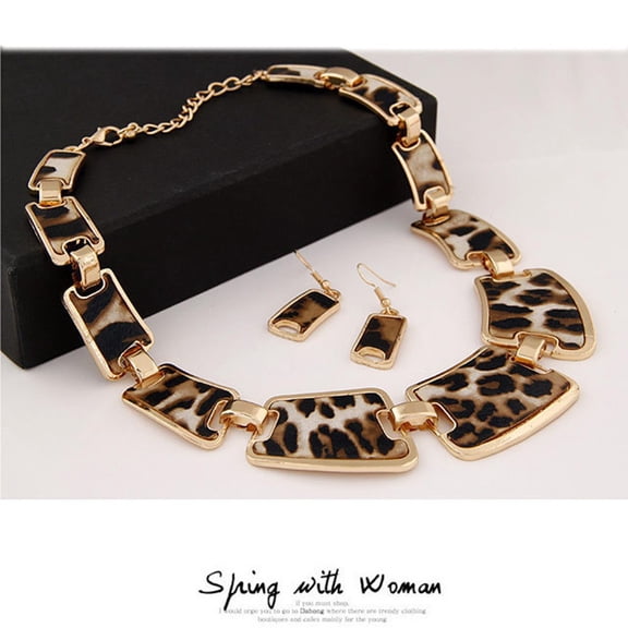 EHQJNJ Jewelry for Women Trendy Beach Fashion Gold Tone Style Leopard Grain Necklace Collar Bib for Women Long Silver Necklaces for Women Necklace for Girlfriend Unique