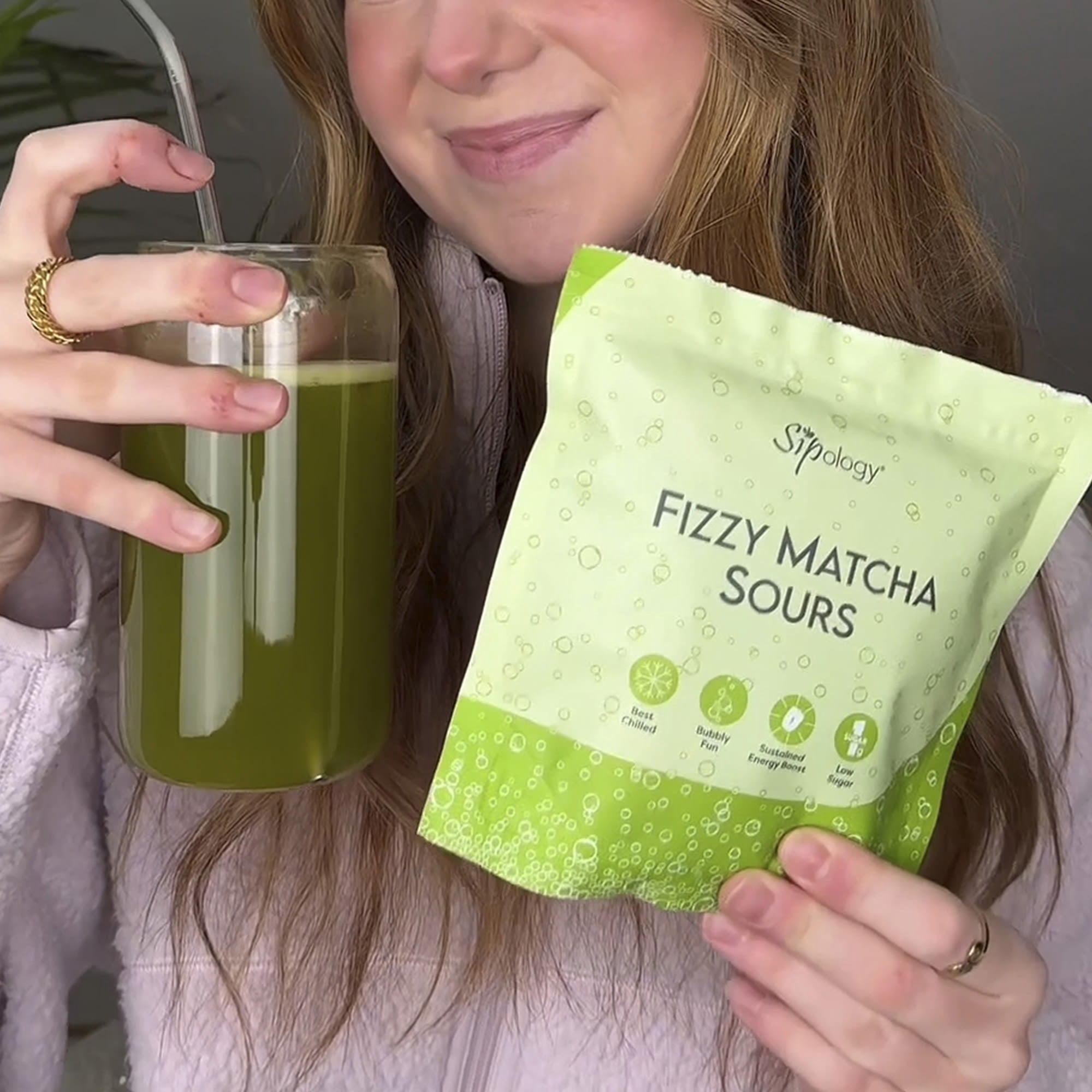Sipology: Fizzy Matcha Sours - Candy Peach - Sparkling Beverage Powder Mix,Japanese Matcha, 2.33 oz, 15 Stick Pack