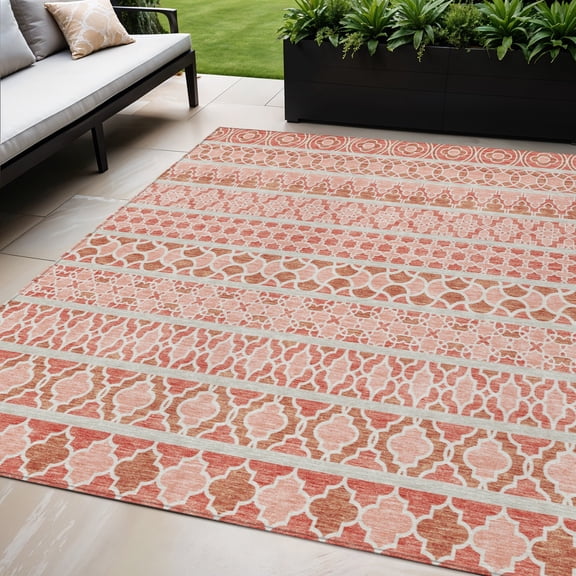 HomeRoots 583247 5 x 8 ft. Quatrefoil Washable Indoor & Outdoor Rectangle Area Rug, Salmon, Beige & Copper