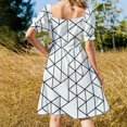 thumbnail image 4 of Triangles blanco y negro Vestido de manga corta Vestidos de novia Ropa estética Vestidos de baile, 4 of 7