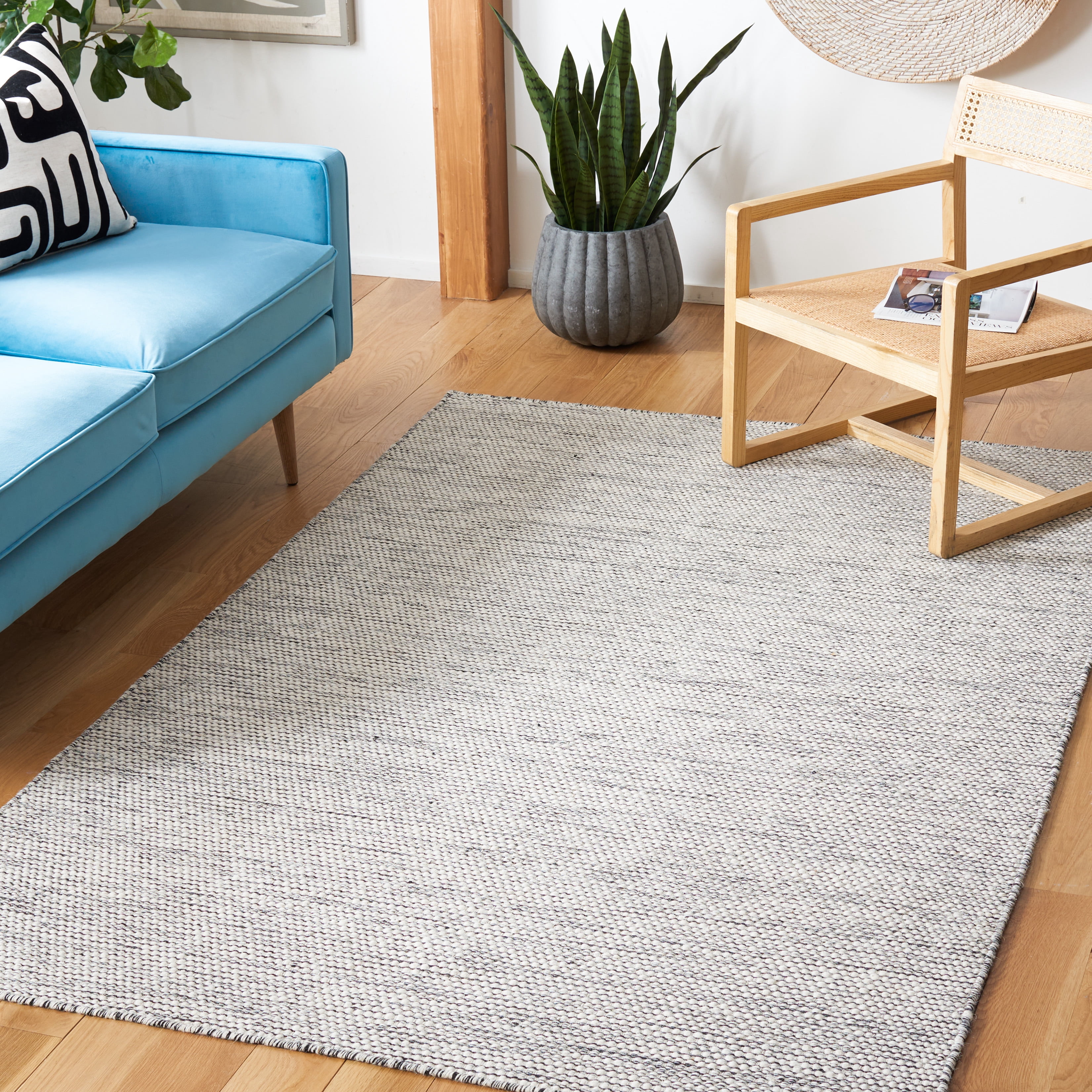 SAFAVIEH Natura Lorin Striped Area Rug, Ivory/Black, 6' x 6' Square