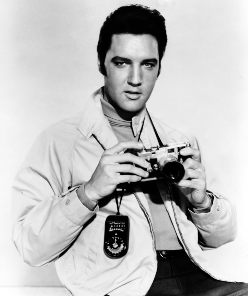 Elvis Presley in concert pose mini-style poster 8x10 photo 