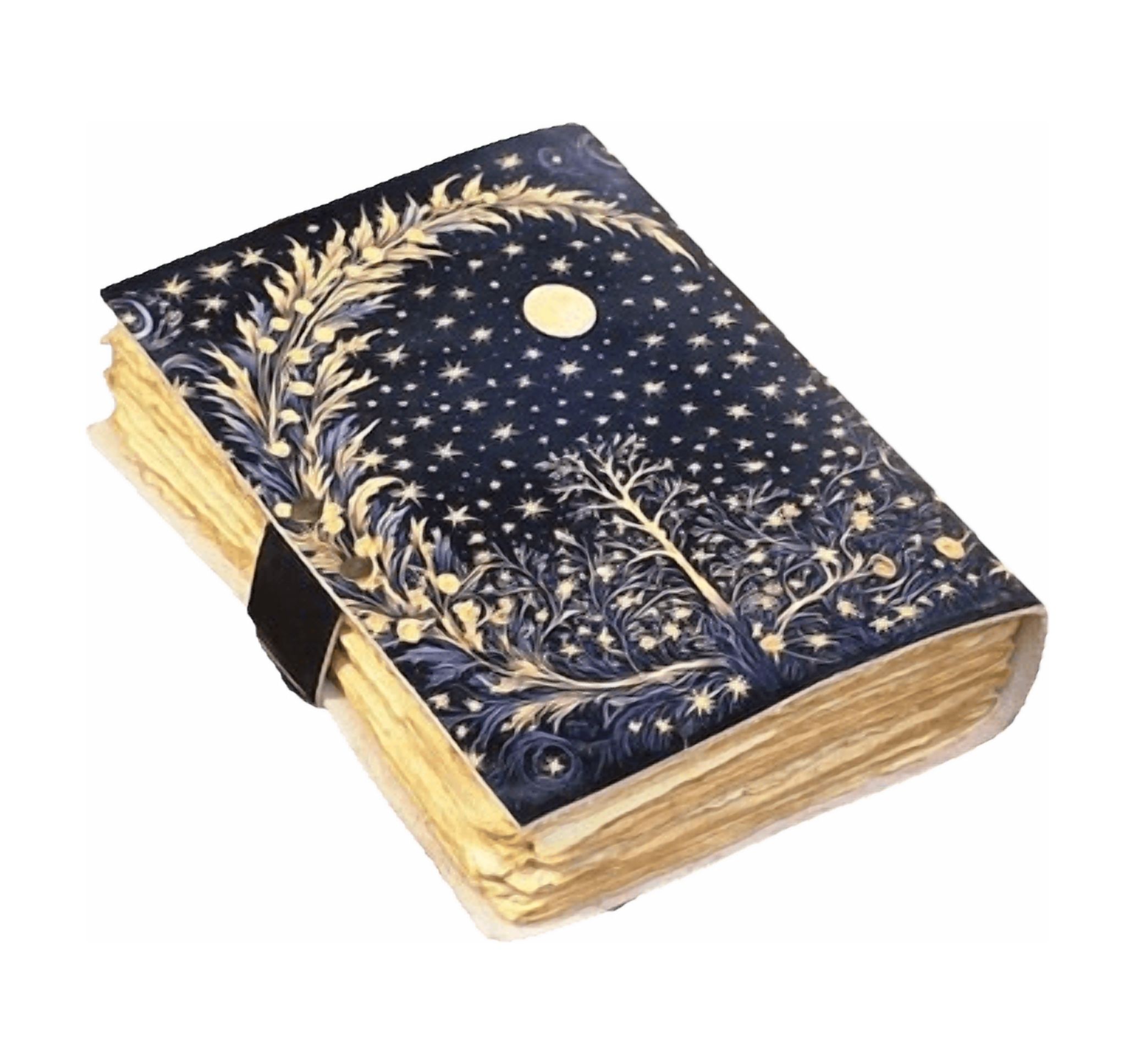 Celestial Leather Journal with Moon & Stars Design, 5x7 Inch Handmade Notebook, 200 Vintage Handmade Paper Pages, Antique Locking Diary for Writing & Sketching
