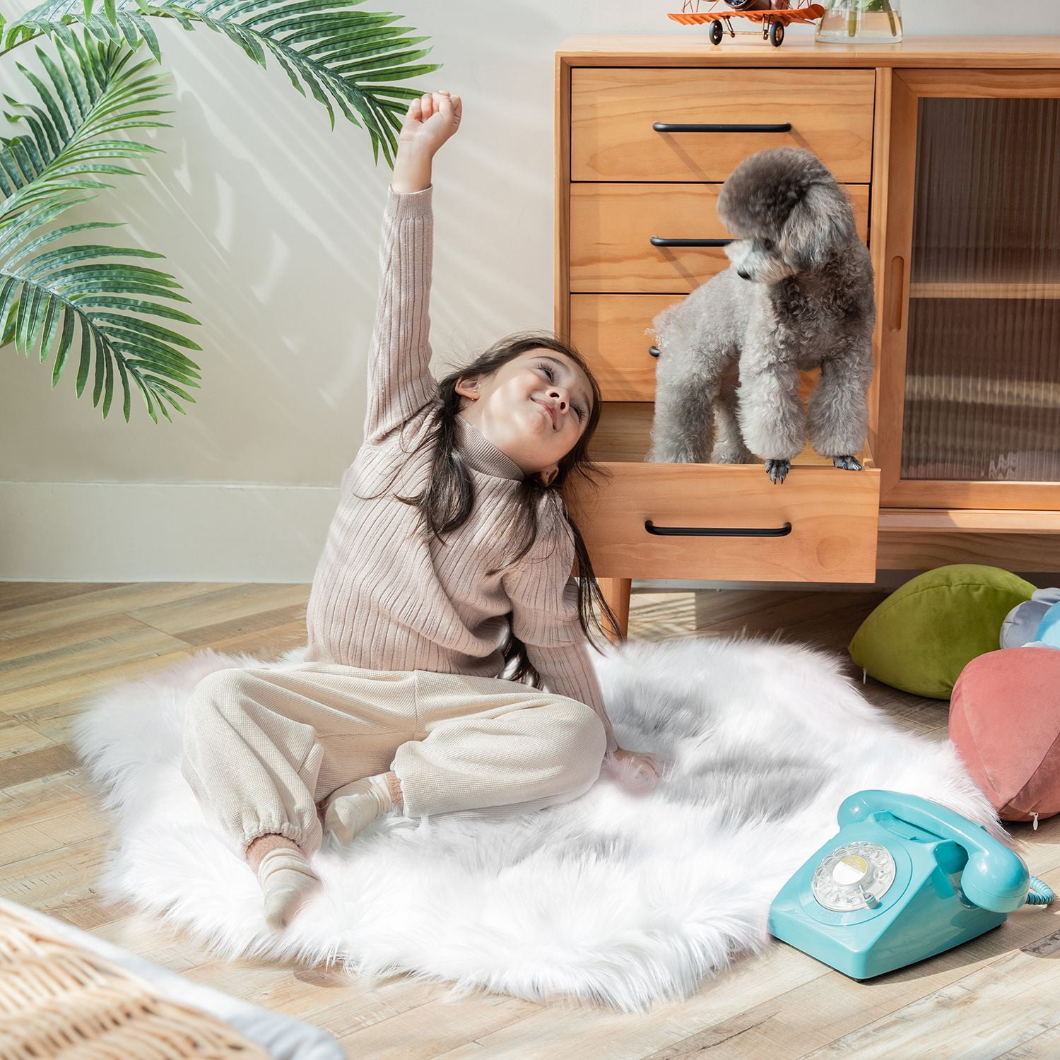 Phantoscope Ultra Soft Faux Sheepskin Fur Cat Paw Rug, Fluffy Non-Slip Area Rug, Light Gray with White, 2 x 3 ft