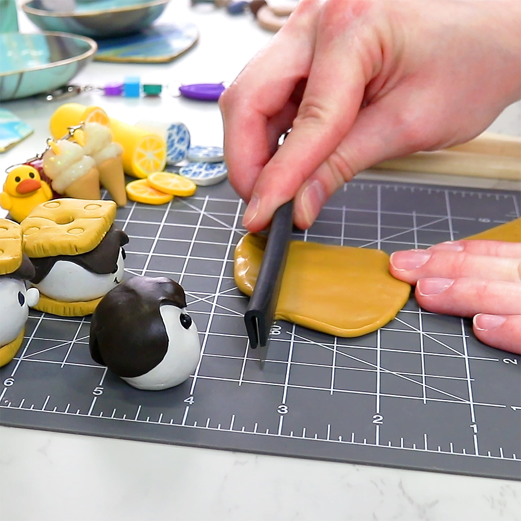 ArtSkills - Art Elements Polymer Clay Silicone Baking Mat - Oven Safe Non-Stick Work Mat for Clay with Measuring Grid