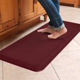thumbnail image 2 of Gelpro Superficie Resistente A Las Manchas Con Núcleo De Espuma Ergonómica De 3/4 De Espesor Para La Salud Y El Bienestar 20""X48"" Grano De Cuero Arándano, 2 of 5