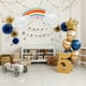 thumbnail image 4 of 17 globos decorativos creativos de arco iris, hermosa decoración para el hogar, tienda, centro comercial (7 globos de tiras coloridas, 10 globos blancos), 4 of 6