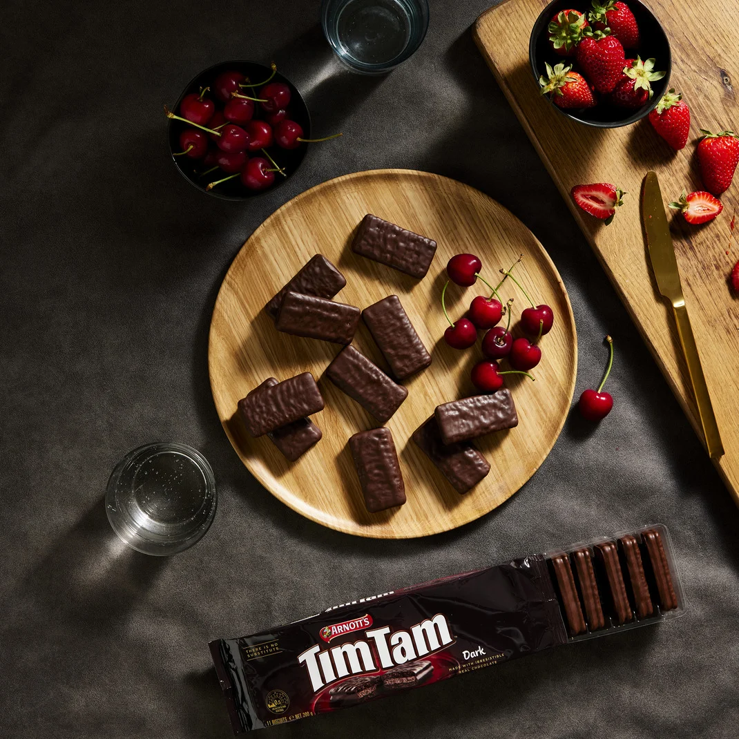(Pack of 12), Arnott's Cookies Tim Tam Dark Chocolate, 7oz