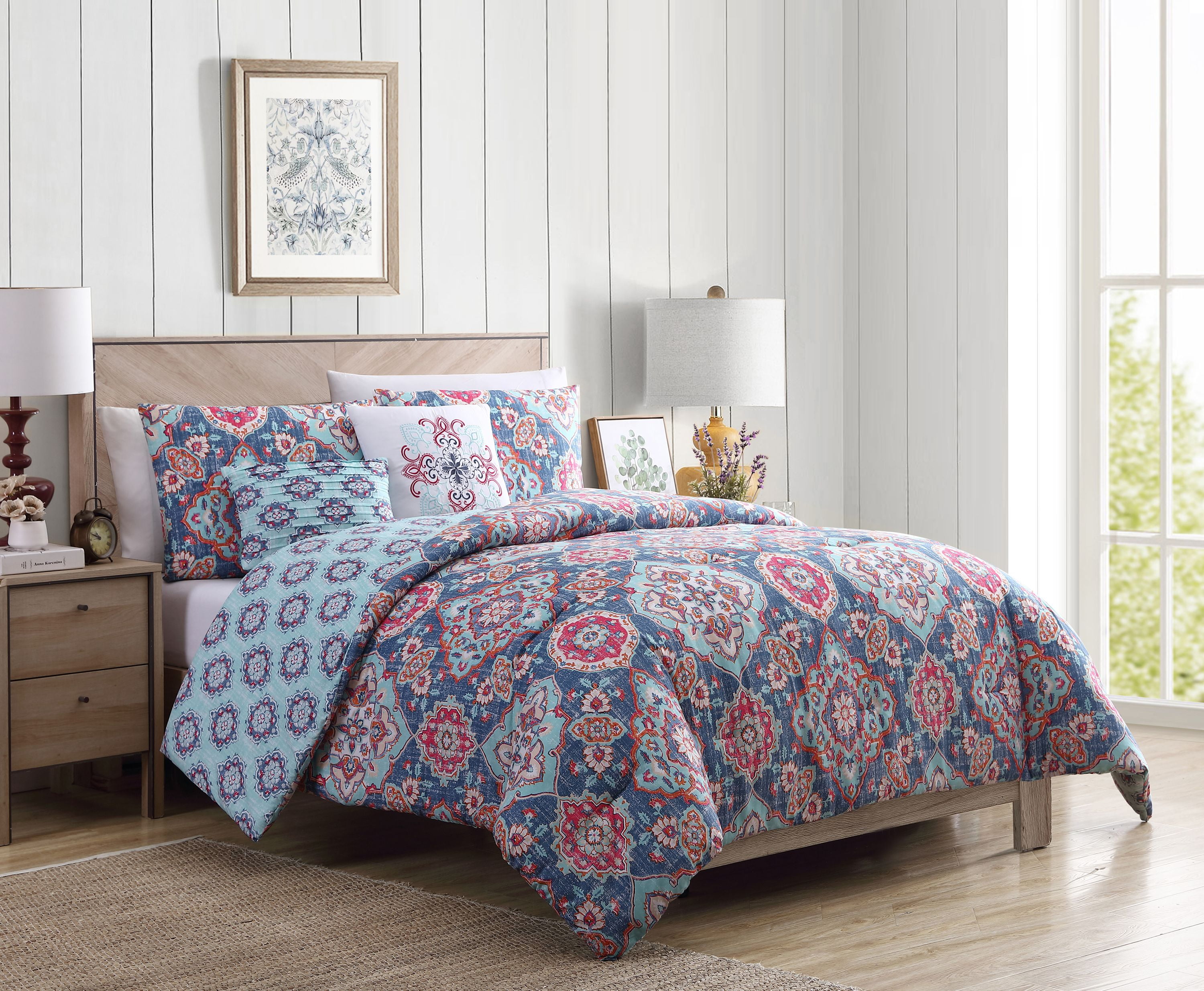 VCNY Home Riya Reversible Medallion Comforter Set, Twin/Twin XL, Navy