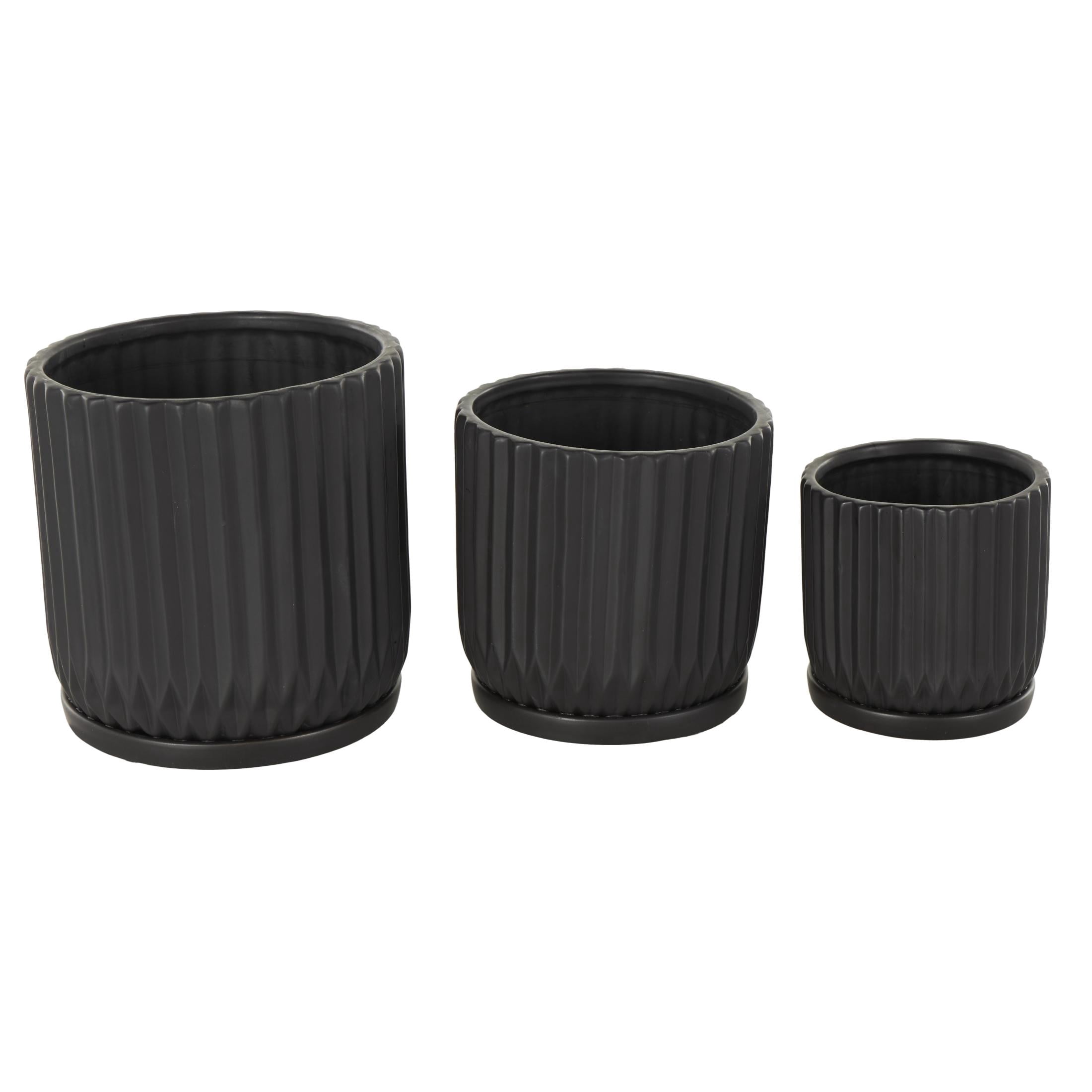 DecMode 8",7",5"H Ribbed Black Ceramic Planter with Attached Saucer (3 Count)