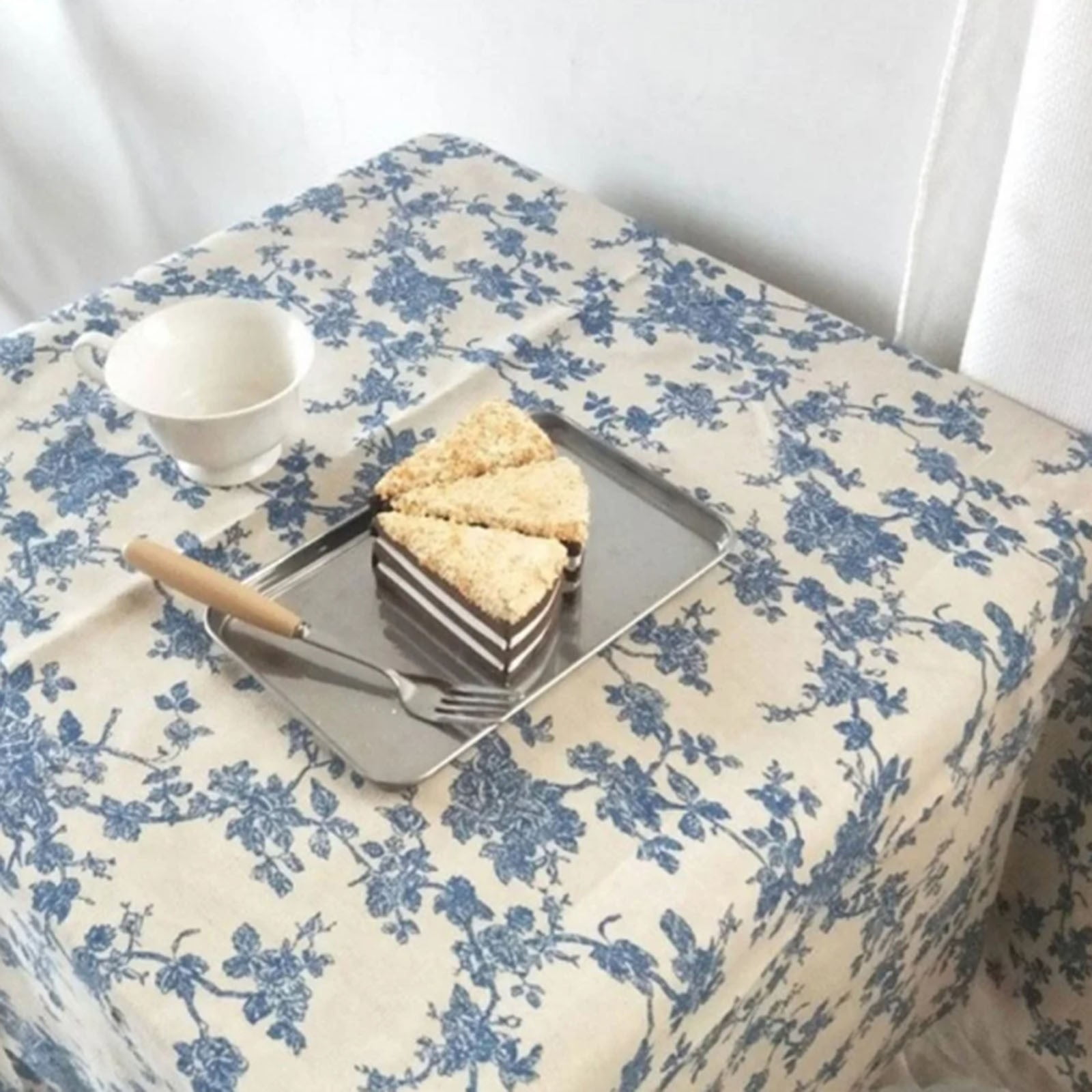 YEJIMAN Clearance Blue Floral Table Cloth Retro Cotton Linen Blue Flower Tablecloths for Table Nappe