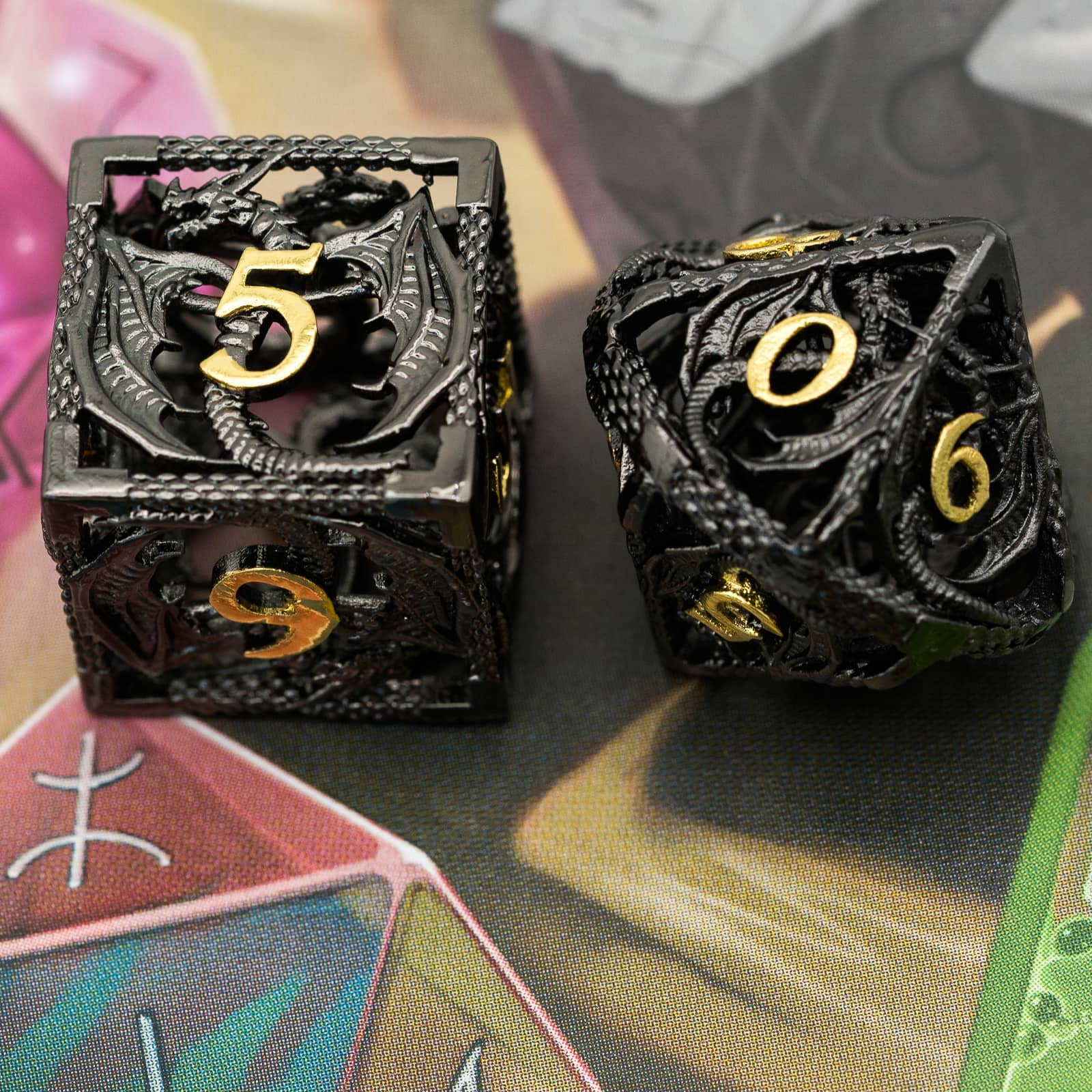 Cusdie Hollow Metal Dice, Flying Dragon D&D Dice, 7 Pcs DND Dice Set, Polyhedral Dice Set, for Role Playing Game MTG Pathfinder