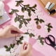thumbnail image 3 of 2 pares de apliques de encaje floral con hojas verdes, hojas de enredadera, parches de flores de hojas verde bosque, ribete de encaje bordado, apliques de margaritas para coser manualidades, 3 of 6