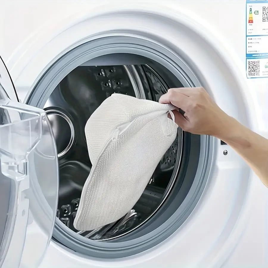 1-Piece Washing Machine Hat Cleaning Cage with Zipper Closure - Perfect for Baseball Caps and Hat Washing Bags, Protects Delicate Hats from Damage - Ideal for Sports Enthusiasts and Laundry Care