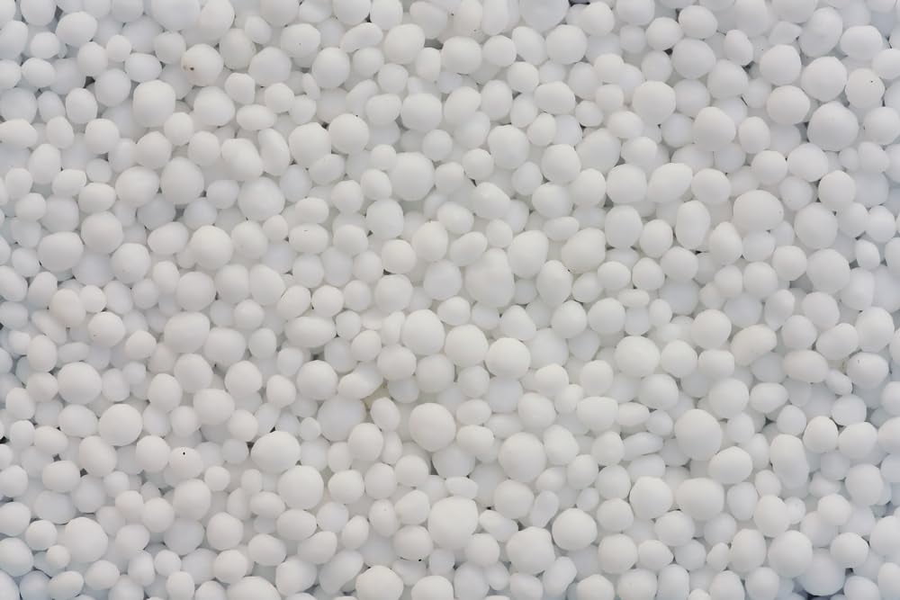 Urea Fertilizer 46-0-0 Made in USA Plant Food for Indoor/Outdoor Flowers & Gardens - Promotes Lush Growth - Lettuce, Green Lawns, Fruit, Vegetables, Citrus Trees (20 Pounds)